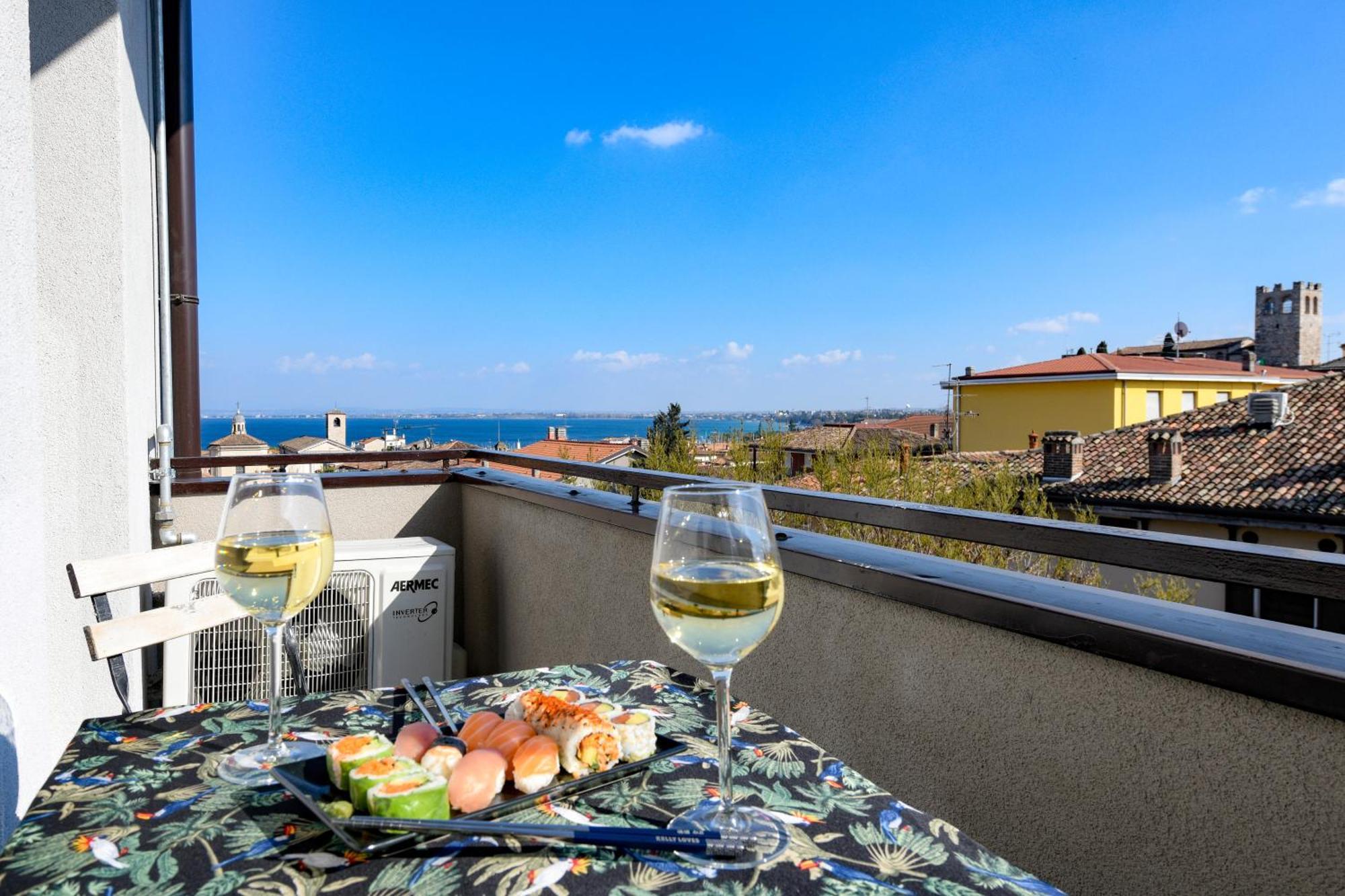 Desenzanoloft Official Partner Marriott Homes & Villas - Jack'S Penthouse Десенцано дел Гарда Екстериор снимка